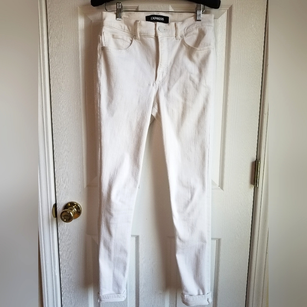 Express High Waited Jegging size 6